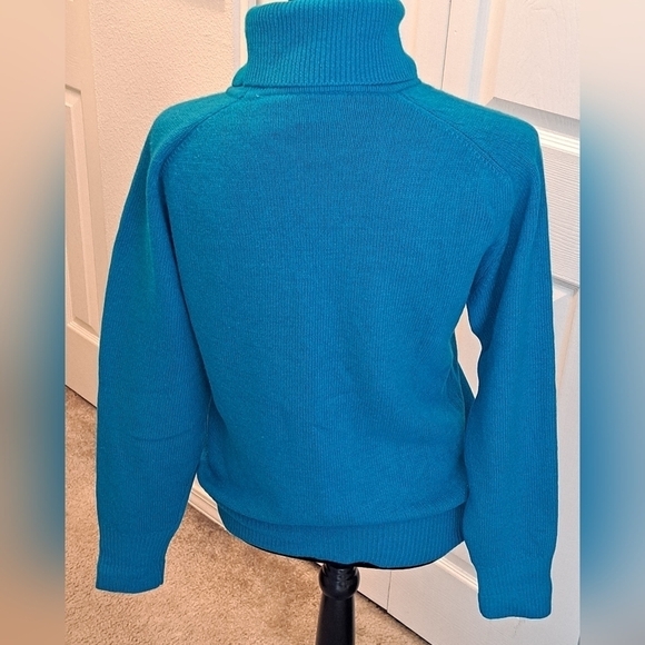 Lambs Wool Angora & Rabbit Hair Turtleneck  Sweater - Picture 3 of 6